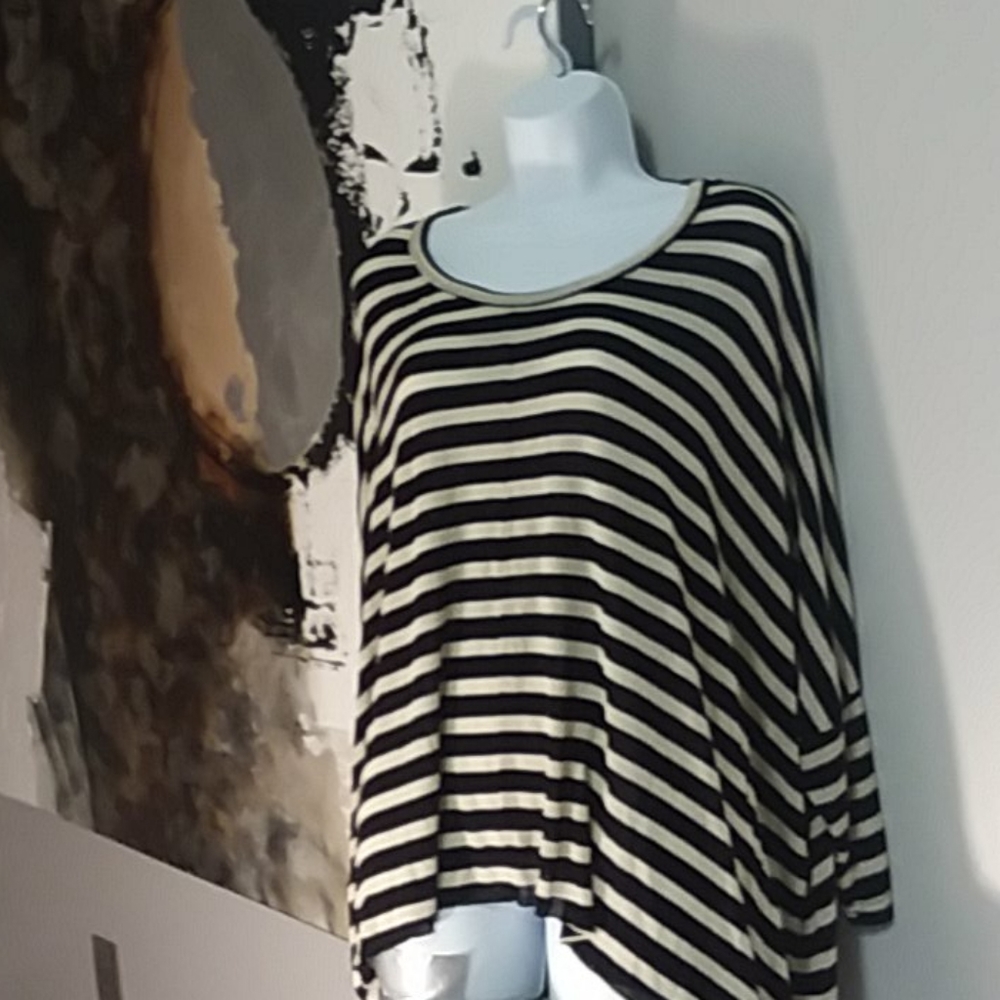 Cotton On: Oversized Top, Size Small